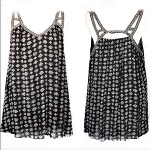 Swing Top Tunic Black/White Print SZ L